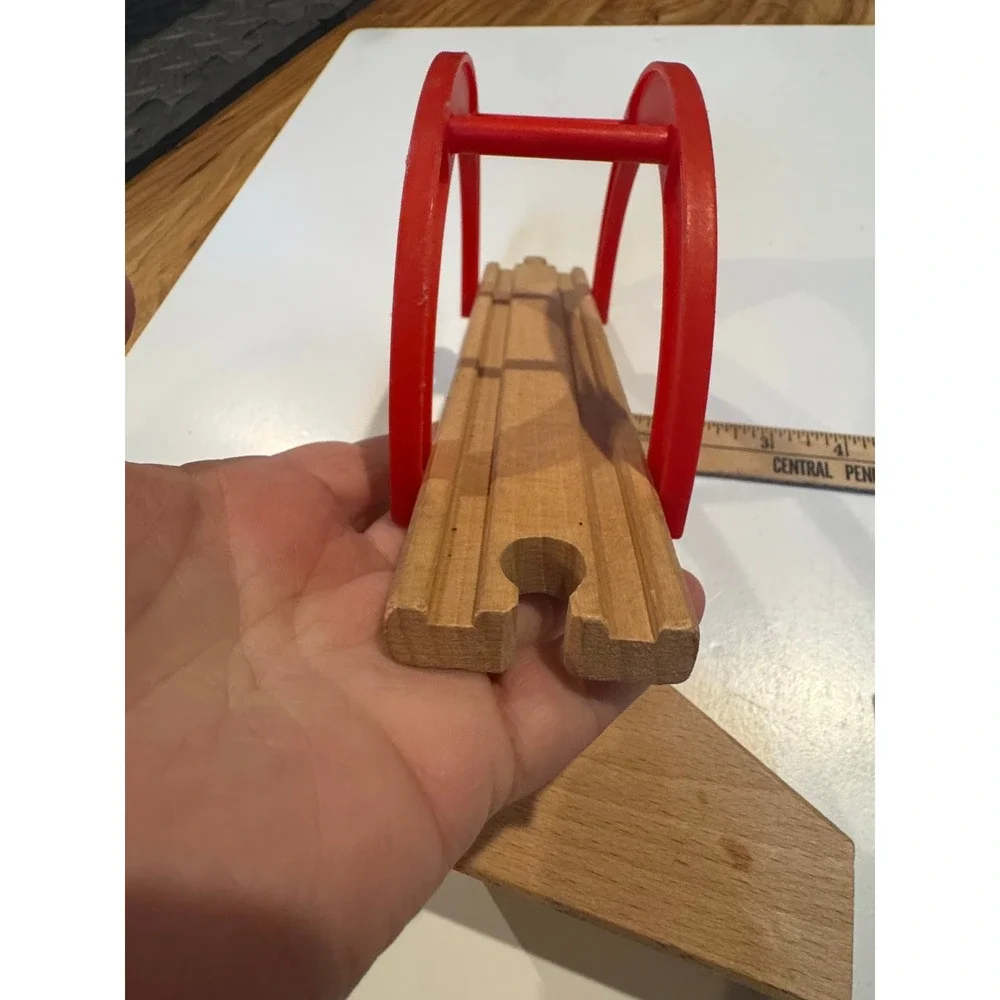 Brio Wooden Train Bridge Set Red Arch Bridge‎ With Risers Elevated Track Pieces